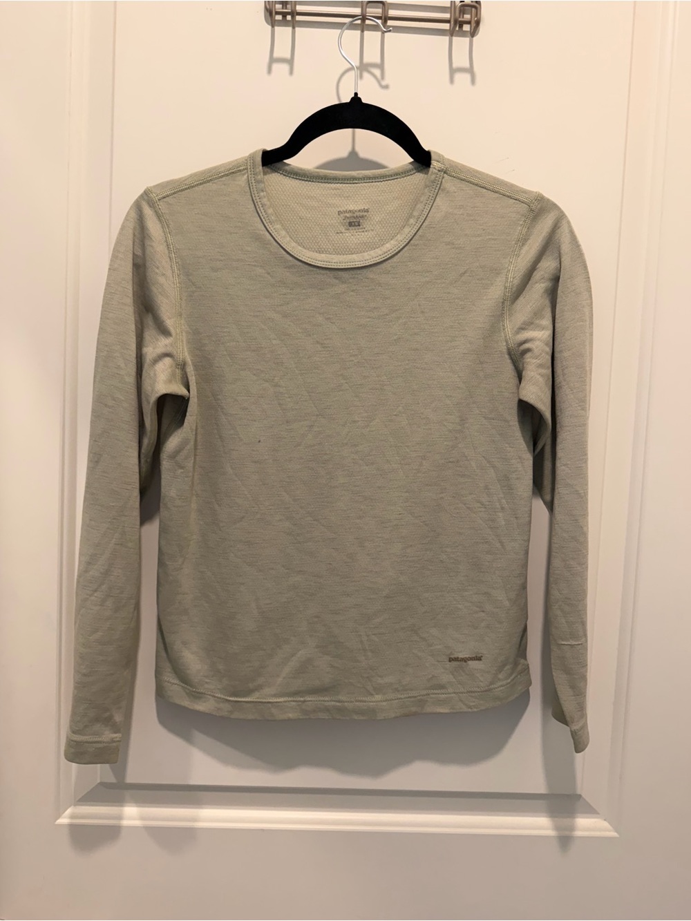 Patagonia Capilene Long
Sleeve Base Layer Shirt Light
Green Size XS